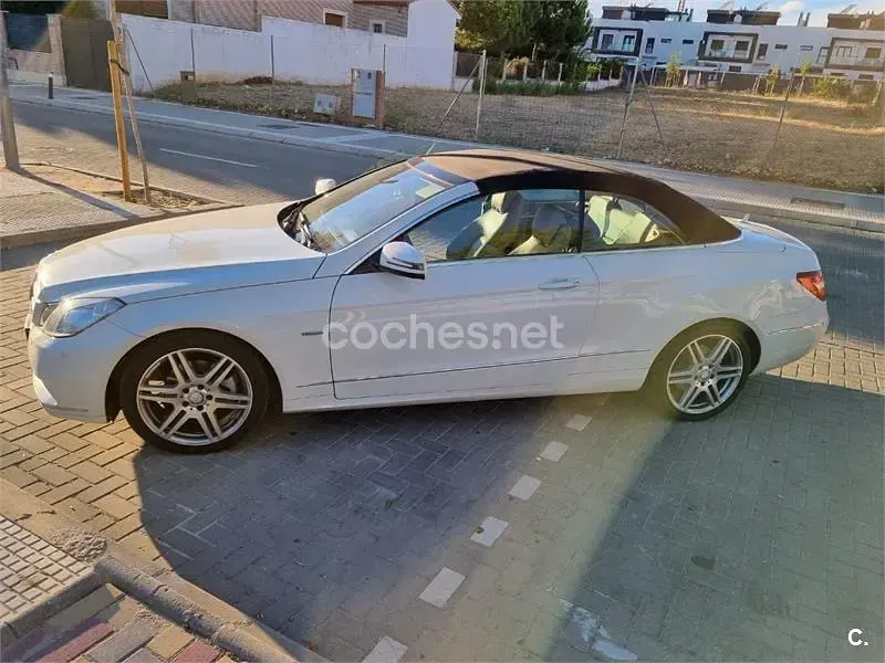 Usado Mercedes E250 Avantgarde 204 CV (150 kW) 2010 Blanco Descapotable