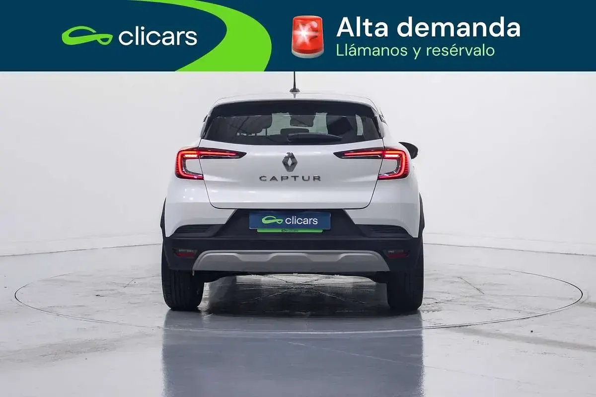 Usado Renault Captur Intens 101 CV (74 kW) 2022 Blanco SUV