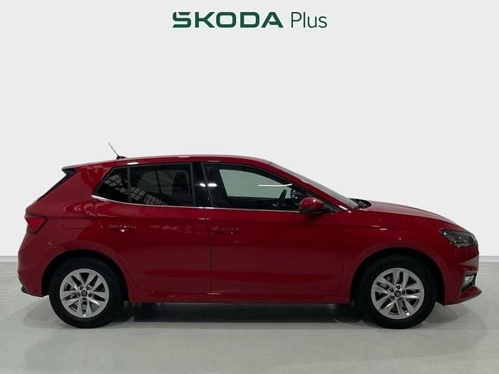Usado Skoda Fabia Selection 115 CV (84 kW) 2025 Rojo Utilitario