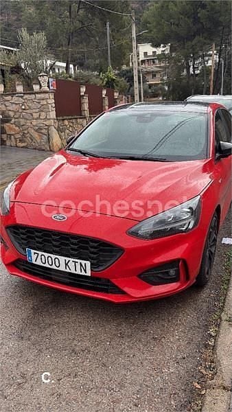 Usado Ford Focus ST-Line 125 CV (91 kW) 2019 Rojo Berlina