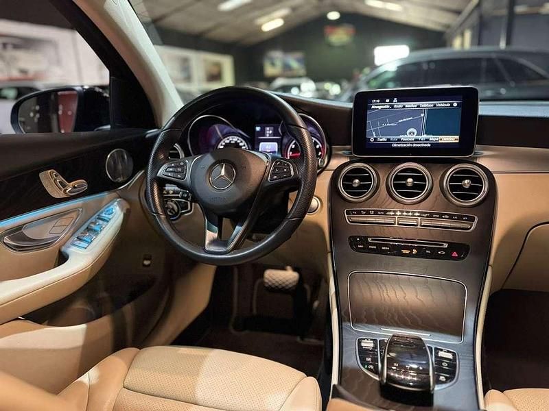 Usado Mercedes GLC250 211 CV (155 kW) 2019 Negro Coupe