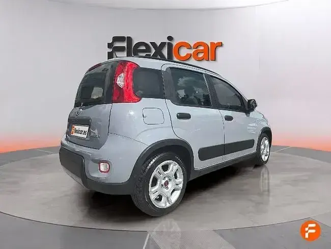 Usado Fiat Panda 70 CV (51 kW) 2023 Gris Utilitario