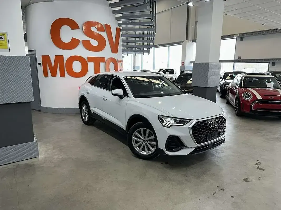 Käytetty Audi Q3 S-Line 245 HP (180 kW) 2023 Katumaasturi
