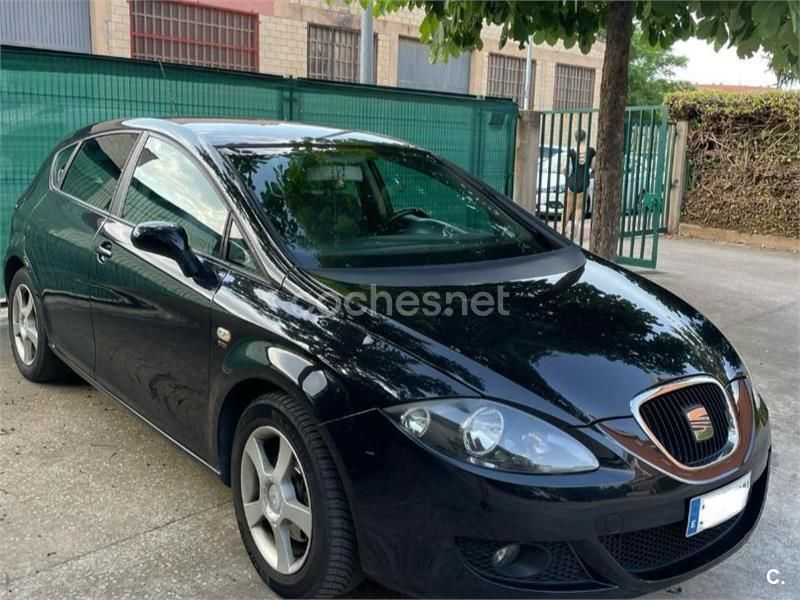 Negro Usado 2006 Seat Leon Sport Berlina | 5500 € (Precio justo) - Imagen 1/3