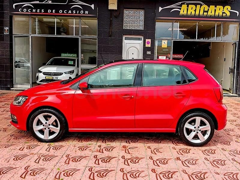 Usado VW Polo Advance 90 CV (66 kW) 2016 Rojo Berlina