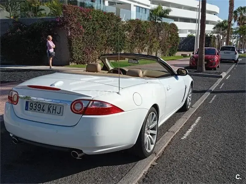 Usado Jaguar XK8 298 CV (219 kW) 2007 Blanco Descapotable