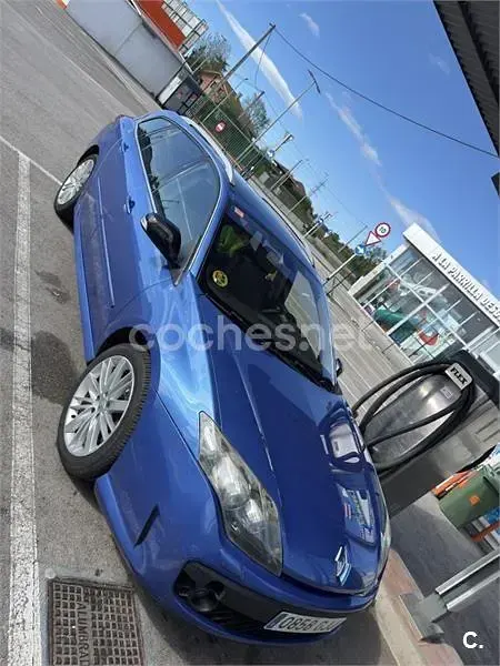 Usado Renault Laguna III GT 180 CV (132 kW) 2008 Azul Familiar
