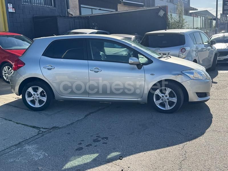 Usado Toyota Auris Sol 124 CV (91 kW) 2008 Gris / plata Berlina
