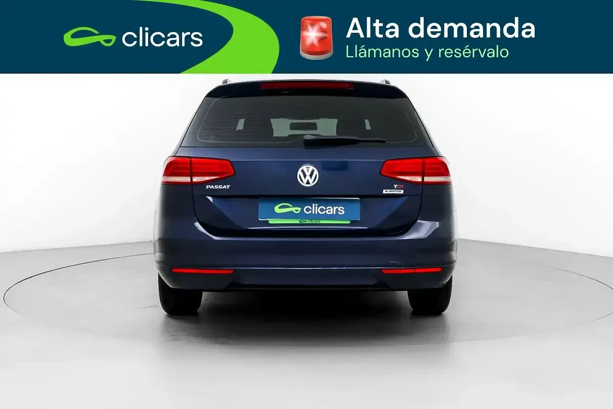 Usado VW Passat Edition 120 CV (88 kW) 2016 Azul Familiar