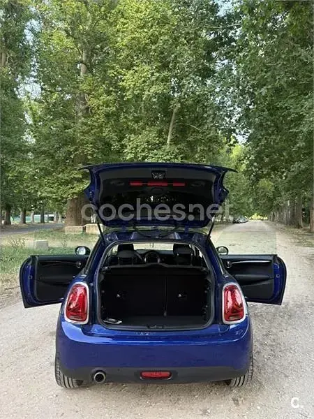 Usado Mini Cooper 136 CV (100 kW) 2018 Azul Utilitario