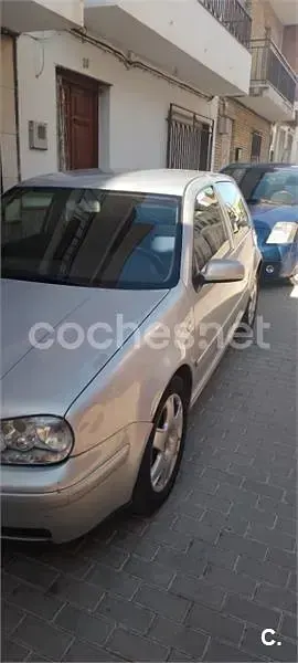 Usado VW Golf IV 110 CV (80 kW) 2000 Gris / plata Berlina