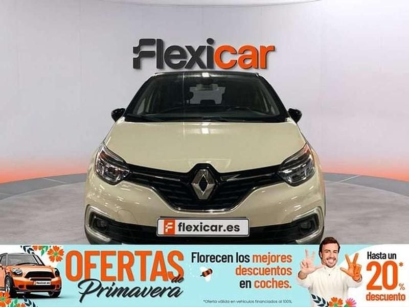 Usado Renault Captur Zen 110 CV (80 kW) 2017 Beige SUV