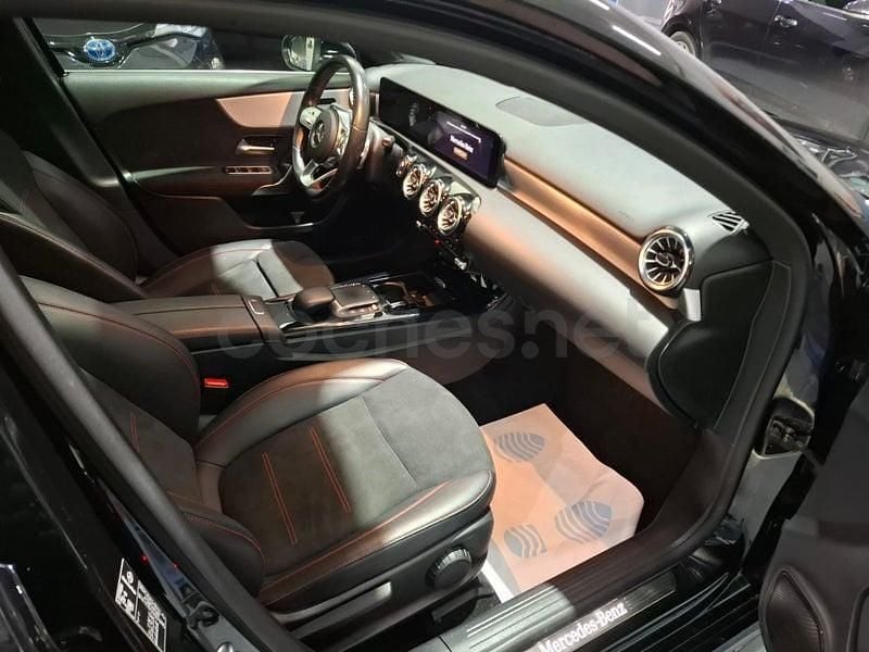 Usado Mercedes A200 150 CV (110 kW) 2022 Negro Berlina