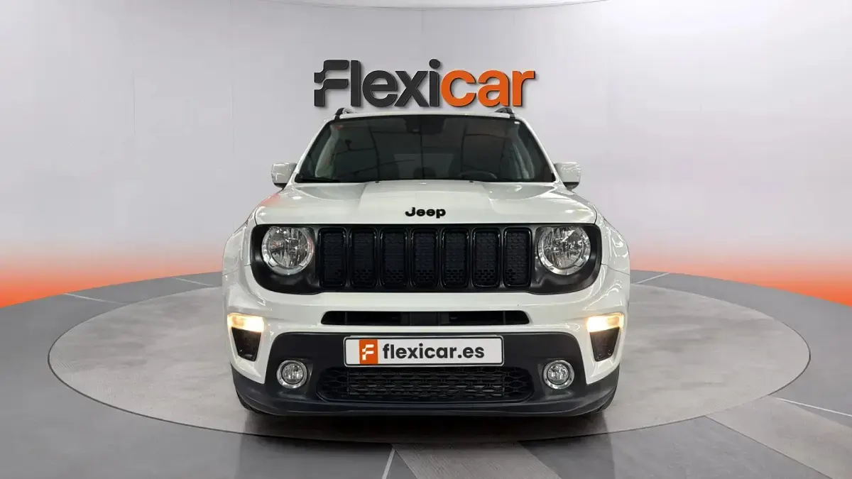 Usado Jeep Renegade Night Eagle 140 CV (102 kW) 2019 Blanco SUV