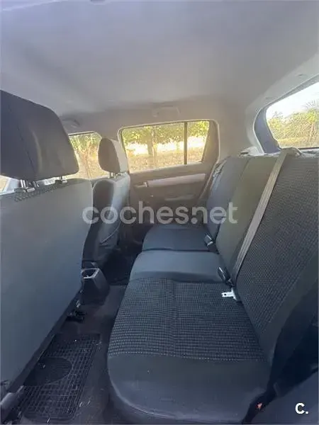 Usado Suzuki Swift GL 92 CV (67 kW) 2005 Azul Utilitario