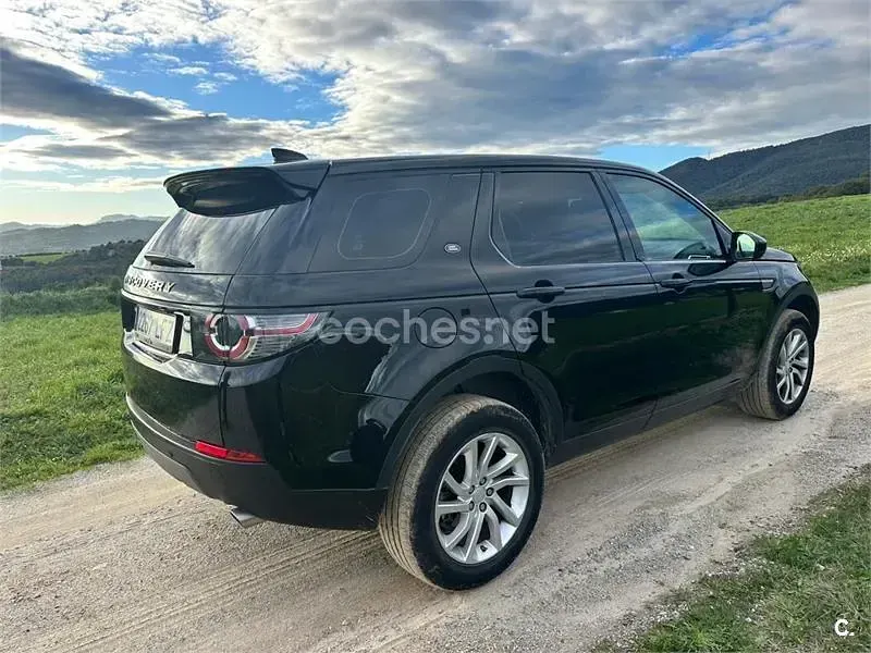 Usado Land Rover Discovery Sport SE 150 CV (110 kW) 2020 Negro SUV
