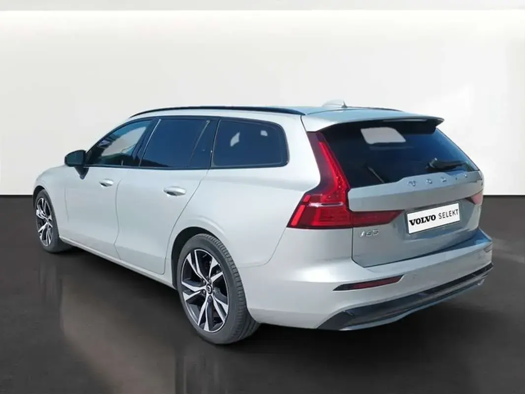 Usado Volvo V60 Plus 197 CV (144 kW) 2025 Familiar