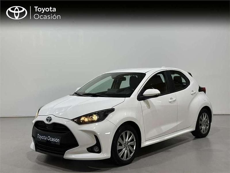 Usado Toyota Yaris Hybrid Active 116 CV (85 kW) 2023 Monovolumen
