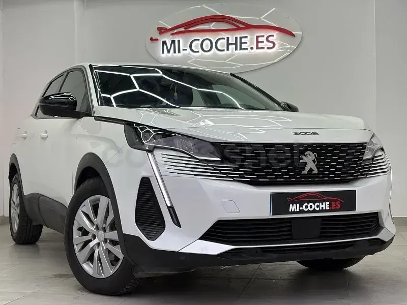Usado Peugeot 3008 Active 130 CV (95 kW) 2021 Blanco SUV