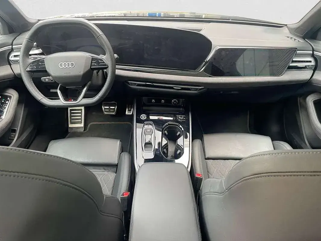 Usado Audi A5 204 CV (150 kW) 2025 Negro Familiar