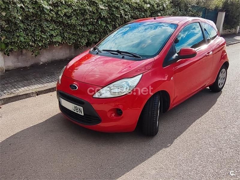Usado Ford Ka 69 CV (50 kW) 2014 Rojo Berlina