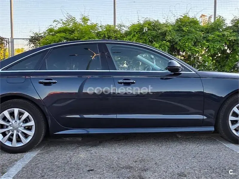 Usado Audi A6 150 CV (110 kW) 2017 Azul Berlina