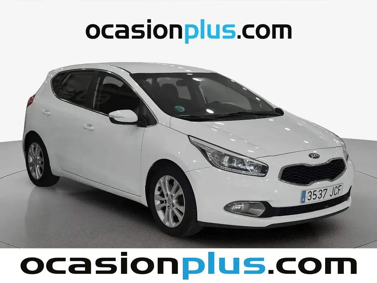 Usado Kia Ceed 100 CV (73 kW) 2015 Blanco Utilitario