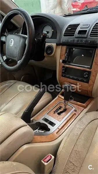 Usado SsangYong Rexton 165 CV (121 kW) 2005 Granate SUV