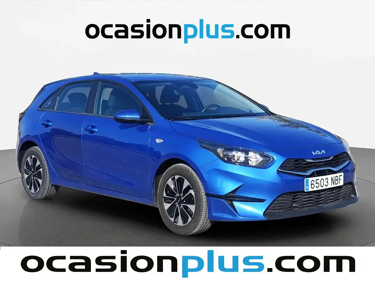 Usado Kia Ceed 101 CV (74 kW) 2025 Azul Utilitario