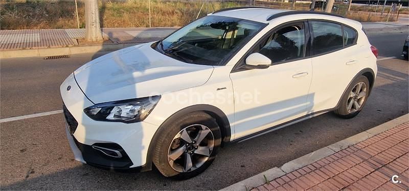 Blanco Usado 2020 Ford Focus Active Berlina | 11.990 € - Imagen 1/4