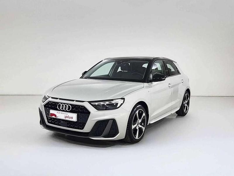 Gris Usado 2025 Audi A1 Sportback Utilitario | 27.500 € (Precio justo) - Imagen 1/4