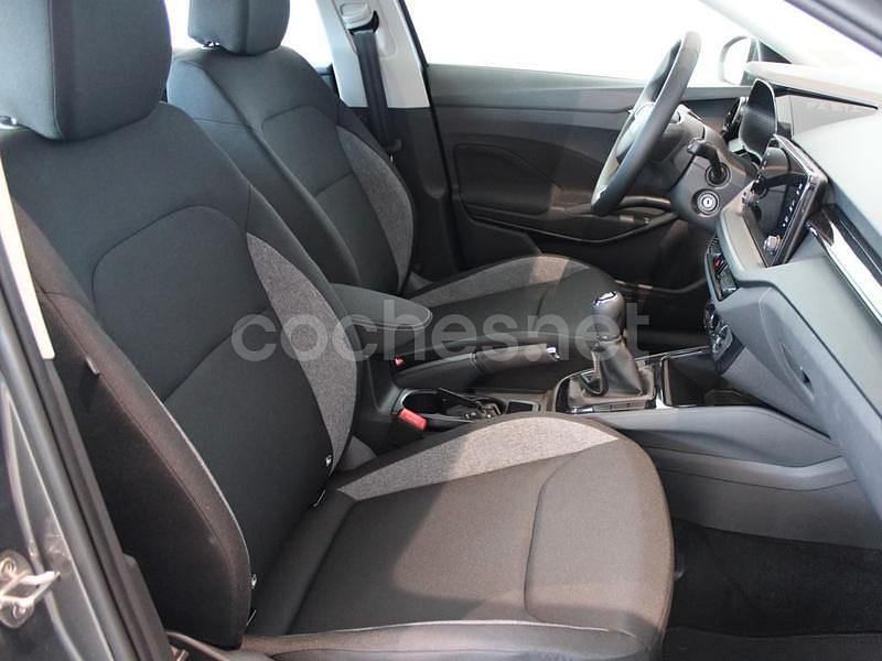 Nuevo Skoda Fabia 95 CV (69 kW) 2025 Gris / plata Berlina