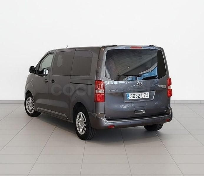 Usado Toyota Proace Verso Plus 145 CV (106 kW) 2022 Gris / plata Familiar