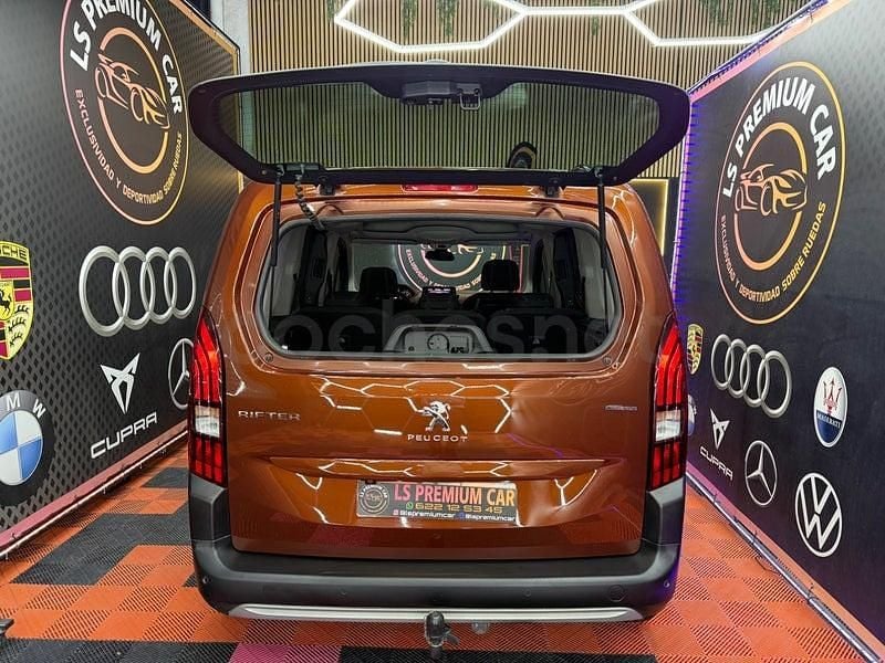 Usado Peugeot Rifter GT-line 130 CV (95 kW) 2018 Naranja Monovolumen