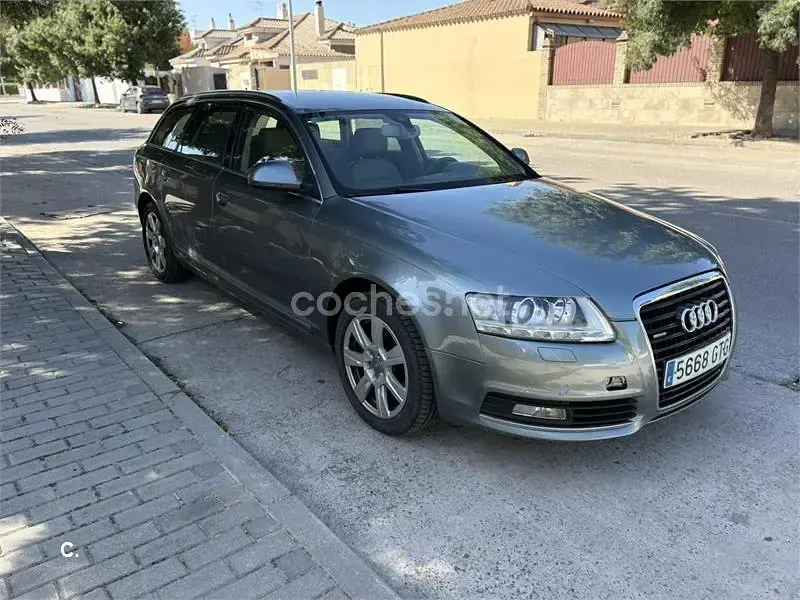 Usado Audi A6 290 CV (213 kW) 2010 Gris / plata Familiar