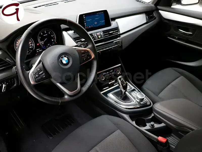 Begagnad BMW 218 150 HK (110 kW) 2018 Vit Kombi