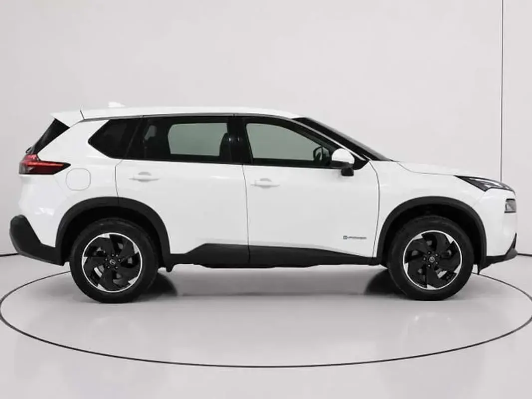 Usado Nissan X-Trail Acenta 213 CV (156 kW) 2025 Blanco SUV