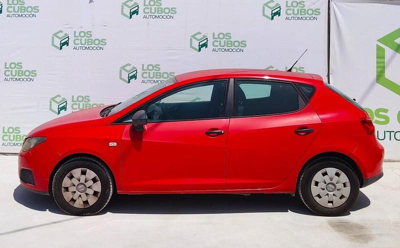 Usado Seat Ibiza 60 CV (44 kW) 2011 Rojo