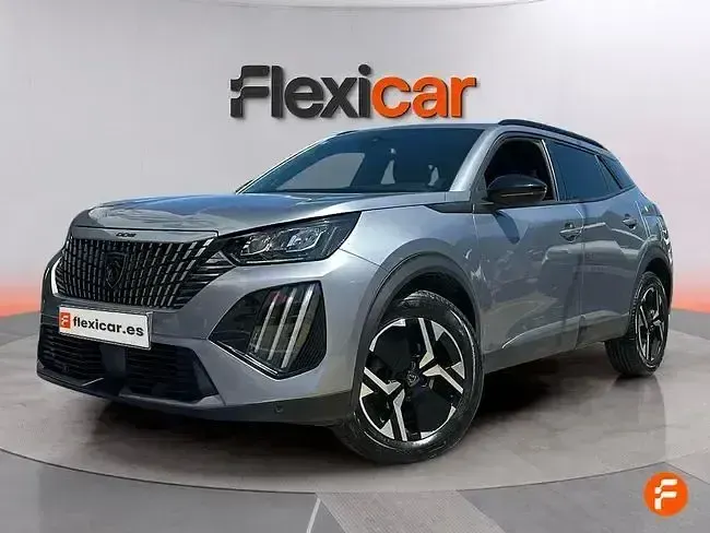 Usado Peugeot 2008 Allure 130 CV (95 kW) 2024 Gris SUV