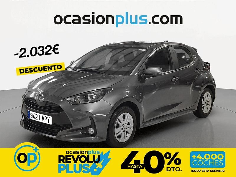 Usado Toyota Yaris Edition 125 CV (91 kW) 2024 Gris Utilitario