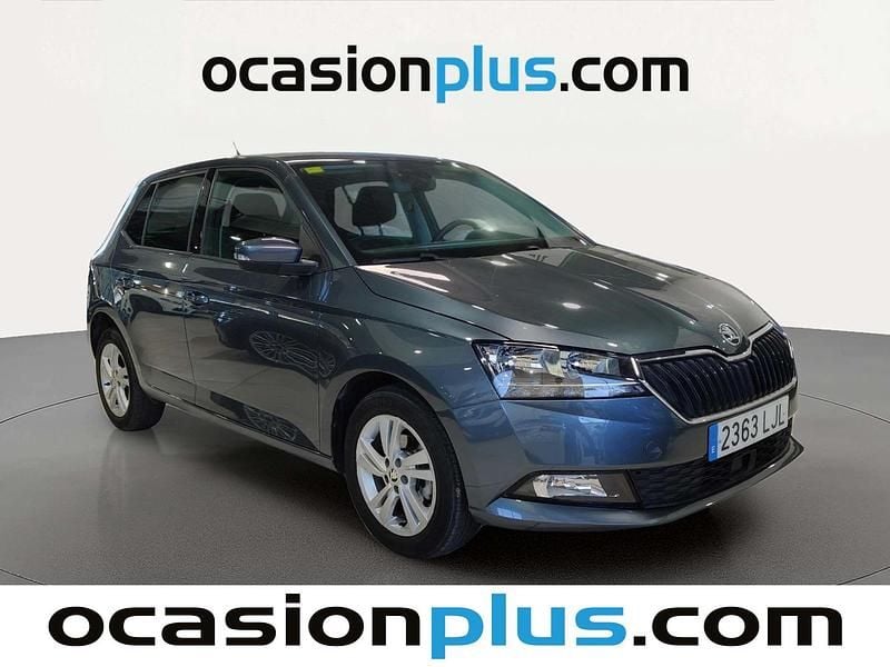 Usado Skoda Fabia Ambition 95 HP (69 kW) 2020 Cinzento Citadino