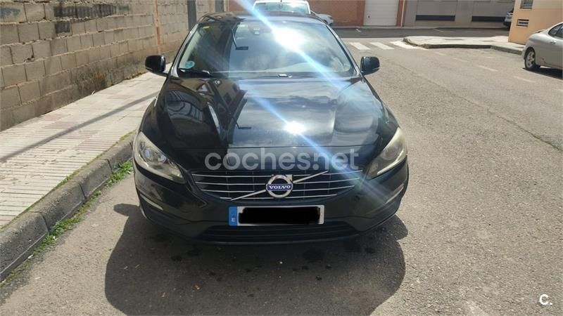 Negro Usado 2016 Volvo V60 Kinetic Familiar | 12.500 € (Precio justo) - Imagen 1/4