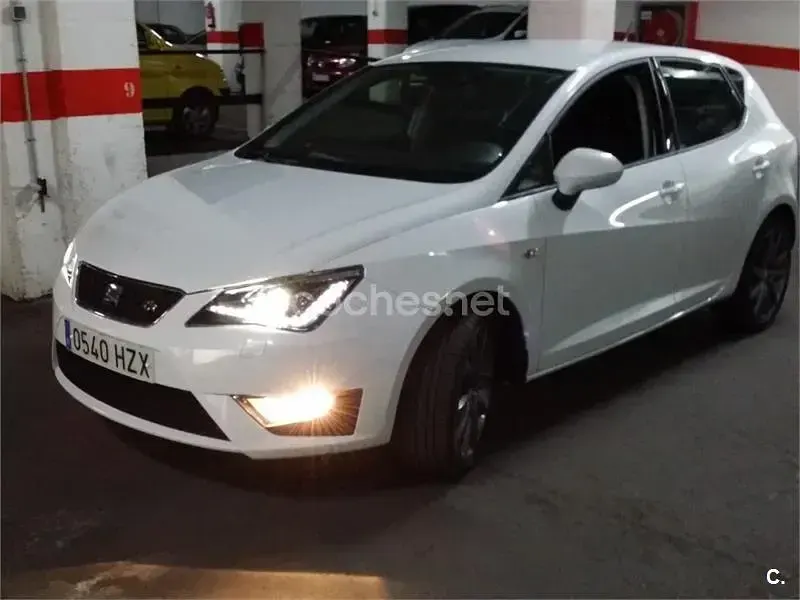 Usado Seat Ibiza FR 105 CV (77 kW) 2014 Blanco Berlina