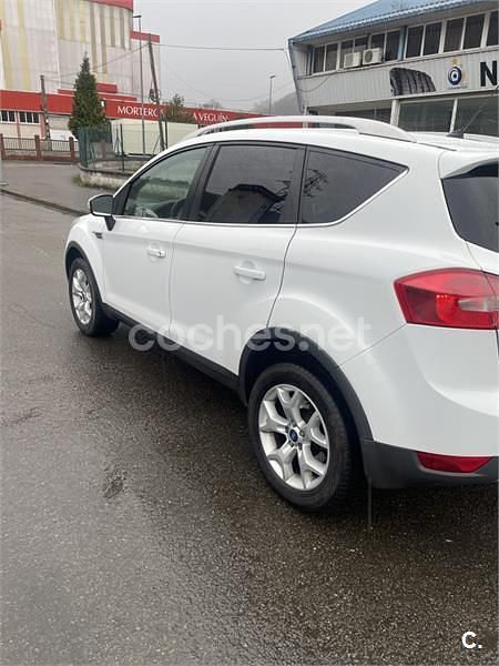 Usado Ford Kuga Trend 140 CV (102 kW) 2012 Blanco SUV