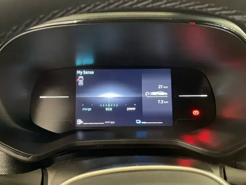 Nuevo Renault Clio V Techno 143 CV (105 kW) 2025 Blanco Berlina