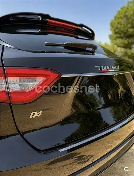 Usado Maserati Levante 275 CV (202 kW) 2019 Negro SUV