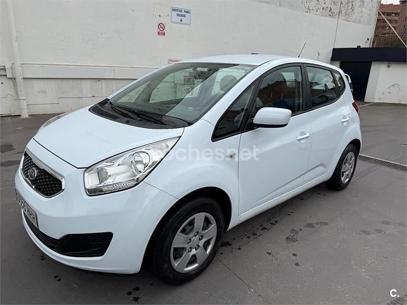 Usado Kia Venga 90 CV (66 kW) 2011 Blanco Utilitario