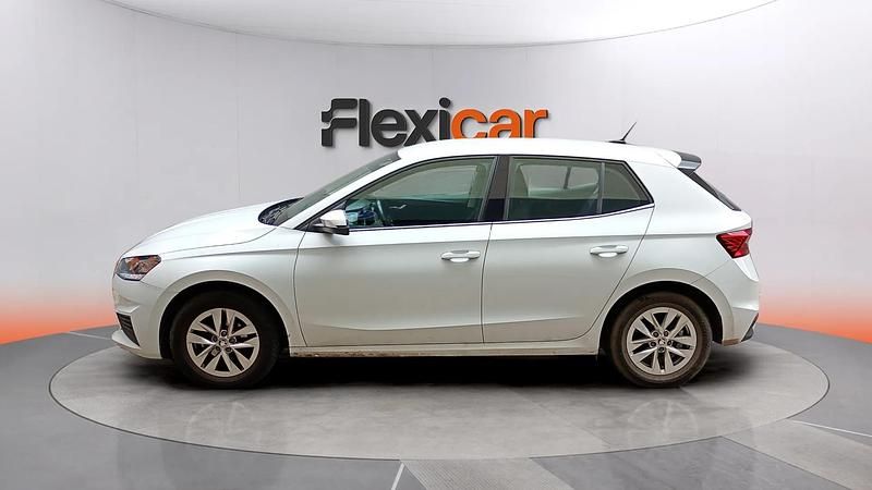 Usado Skoda Fabia Ambition 95 CV (69 kW) 2023 Blanco Utilitario