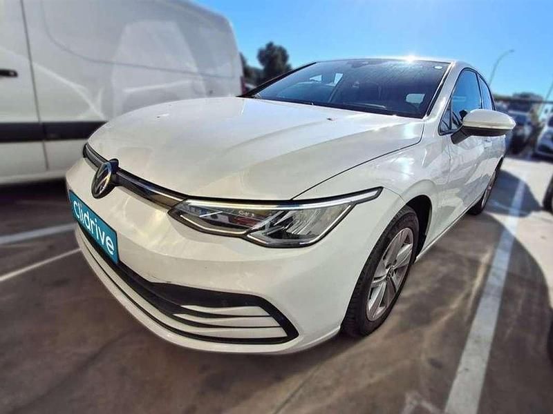 Usado VW Golf VIII Life 110 CV (80 kW) 2021 Blanco Utilitario