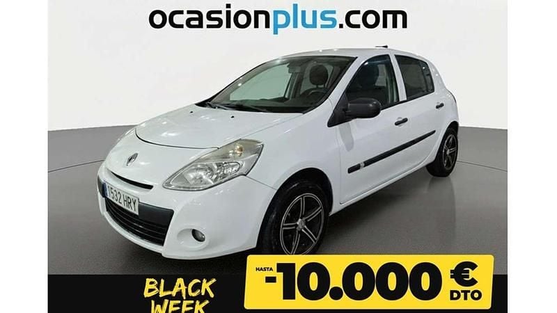 Blanco Usado 2013 Renault Clio IV Collection Utilitario | 6900 € (Precio justo) - Imagen 1/4